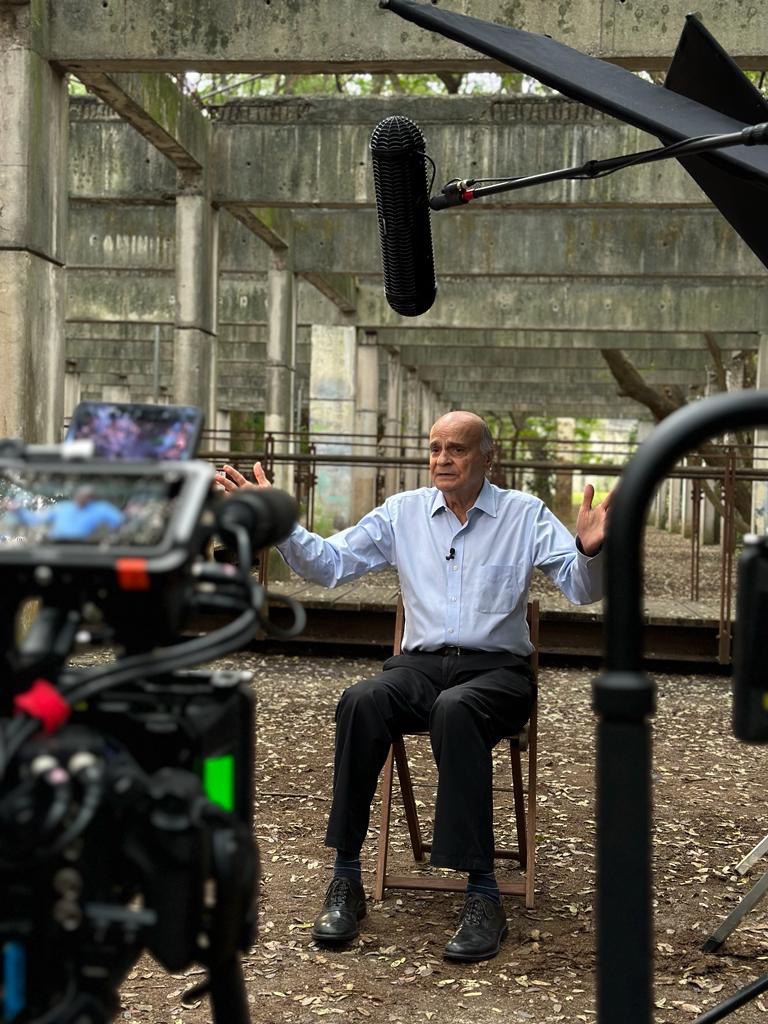 Bastidores da Produção de documentários autorais e corporativos com equipe de filmagem